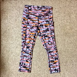 Lululemon Speed Up Crop  21" /Size 4